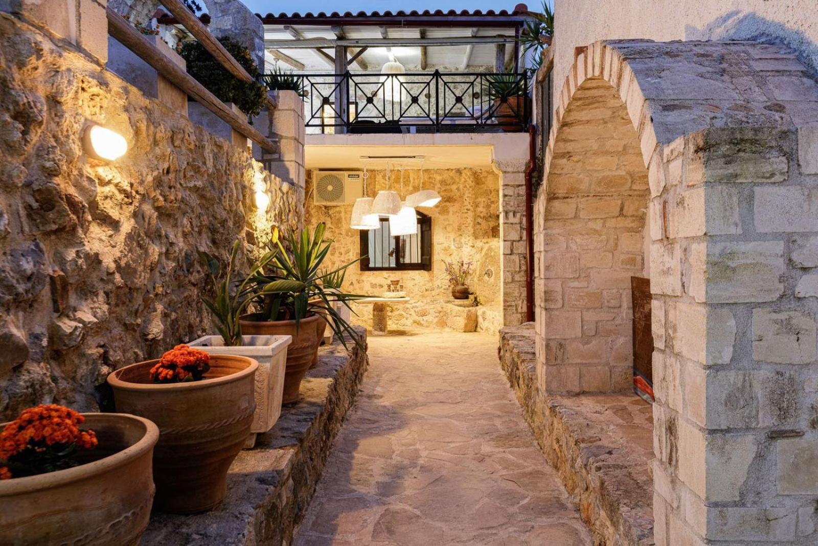 Willa Antonia'S Stonebuilt Mansion With A Private Pool Arménoi Zewnętrze zdjęcie